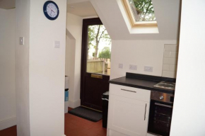 2 Buckatree Cottage